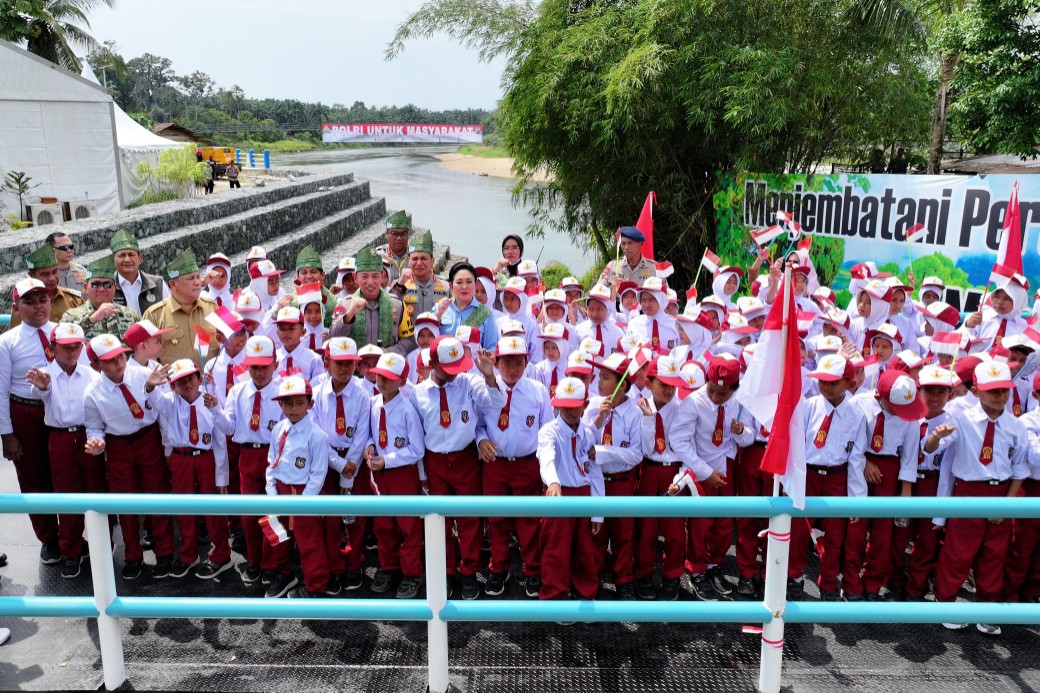 DPR RI Apresiasi Polri Bangun 110 Jembatan di Riau, Dorong Akses Pendidikan dan Ekonomi Desa