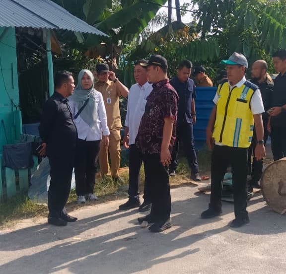 Turun Ke Jalan Nelayan, Wako Pekanbaru Pastikan Jembatan Darurat Segera Dibangun 