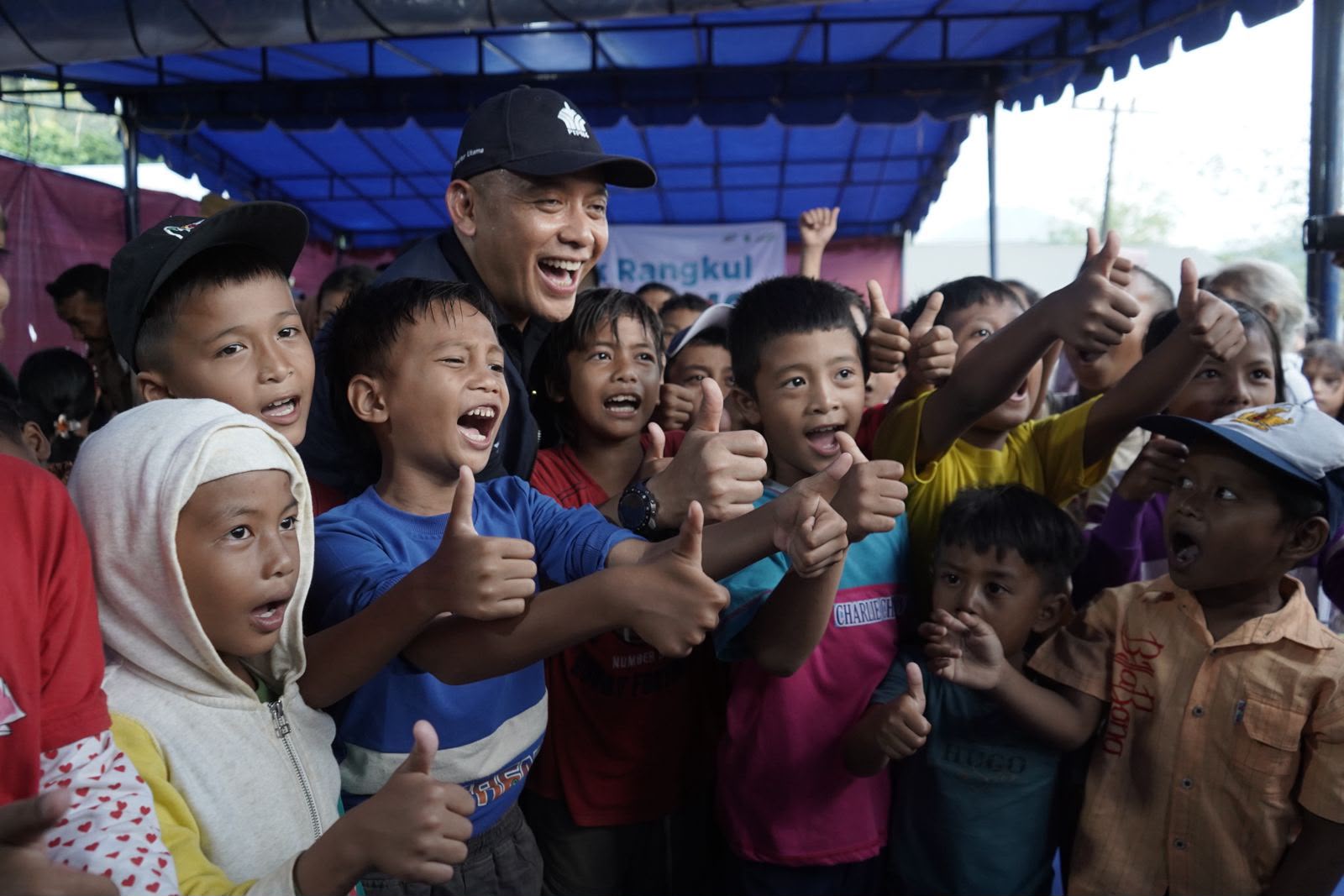 PalmCo Kucurkan Rp17,1 Miliar untuk Warga, dari Penanganan Bencana hingga Pelestarian Lingkungan