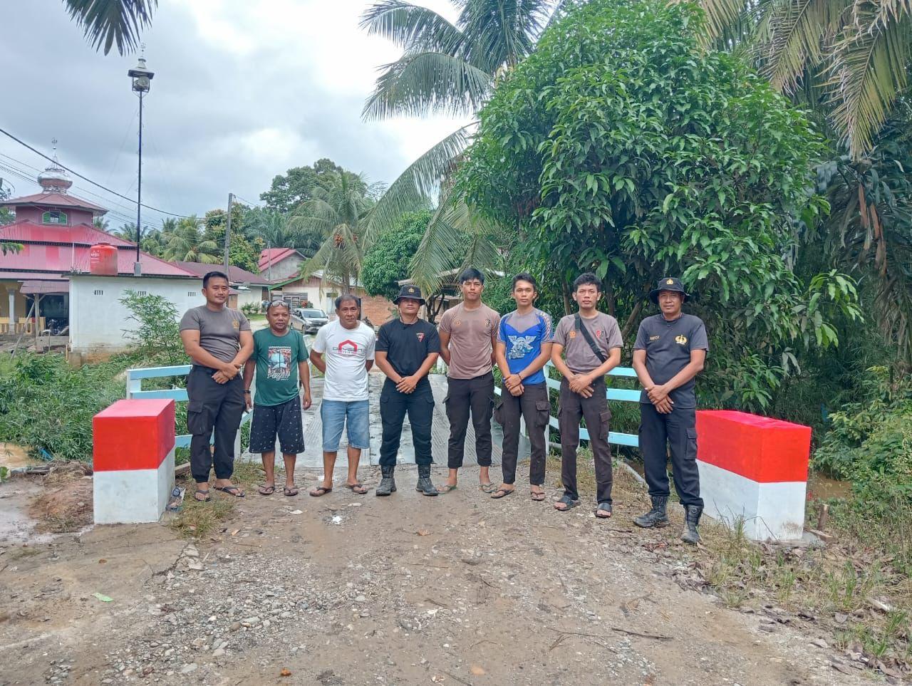Satbrimob Polda Riau Rampungkan Pembangunan Jembatan di Rokan Hulu