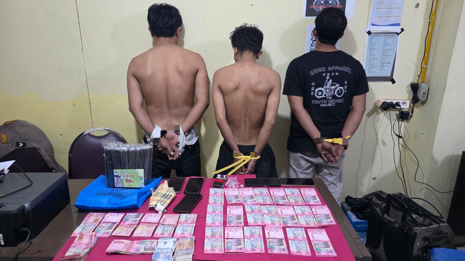 Beli Sabu dan Ekstasi Online, 3 Pemuda di Kuansing Dibekuk Polisi