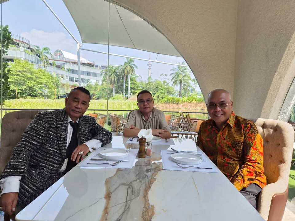 Hotman Paris Minta Maaf ke PWI Pusat