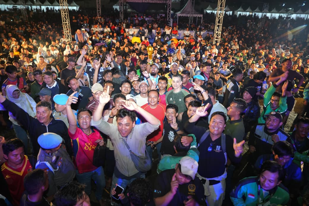 Ribuan Warga Pekanbaru Nobar Final Piala Dunia 2026 di Mapolda Riau