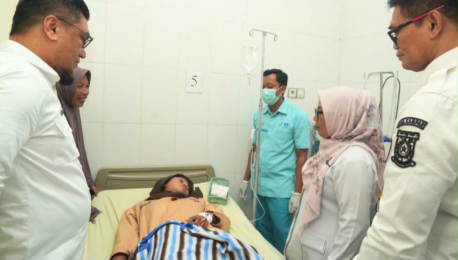 Diduga Belum Miliki SLHS, SPPG di Kampar Ditangguhkan Usai Siswa SMKN 1 Tapung Hulu Keracunan