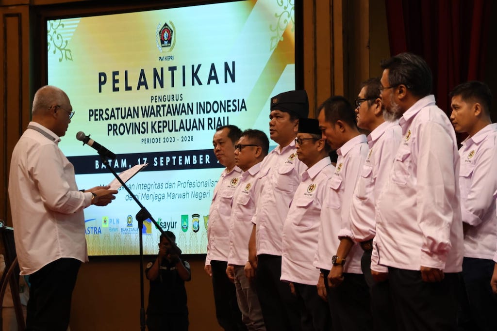 PWI Kepri Dilantik Ulang, Siap Hadapi Tantangan Era AI