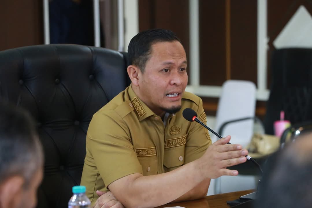 Diminta Utamakan Pelayanan ke Masyarakat, Wako Pekanbaru Evaluasi Kinerja Camat dan Lurah 