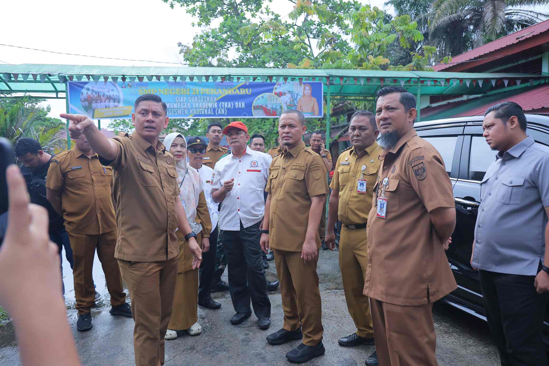 Cek Pelaksanaan TKA Nasional, Wako Agung Turun ke SMP N 21 Pekanbaru
