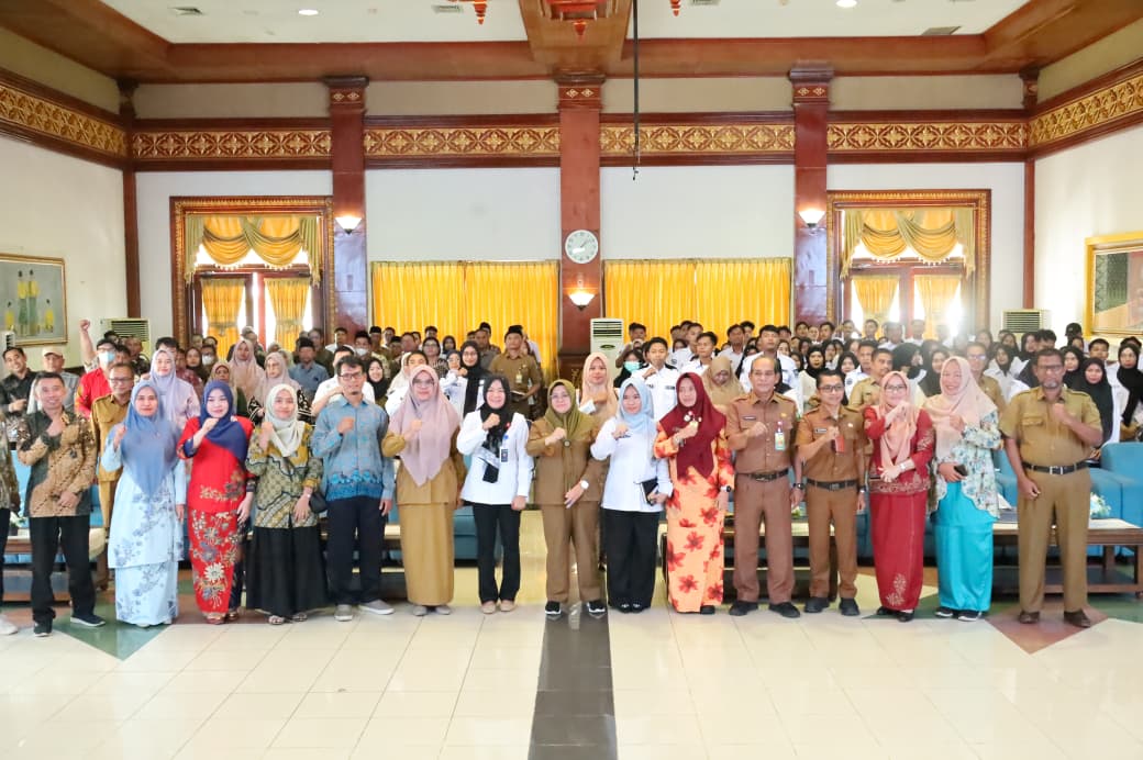 Bupati Afni Tegur Pengelola SPPG Belanja ke Luar Siak