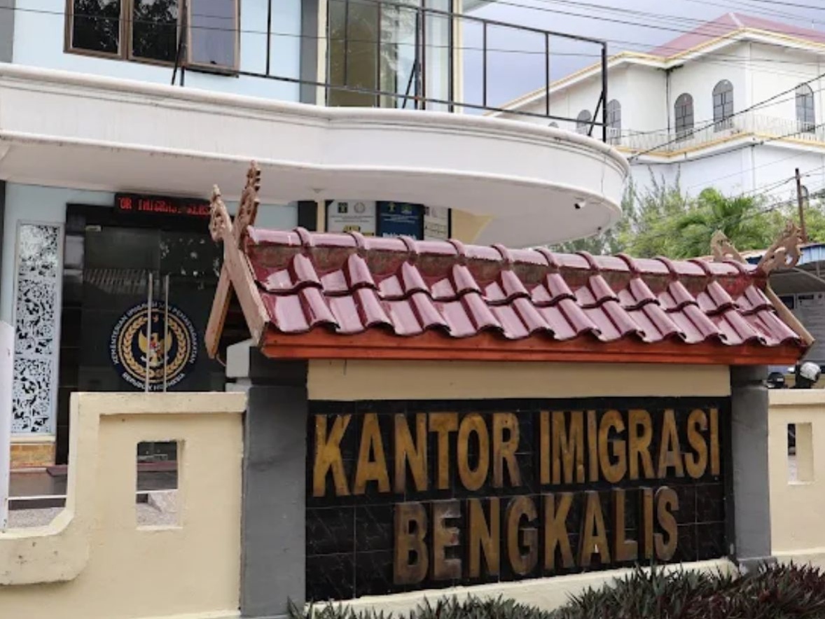 Suami Lapor, Imigrasi Bengkalis Tunda Istri yang Hendak Berangkat ke Malaysia