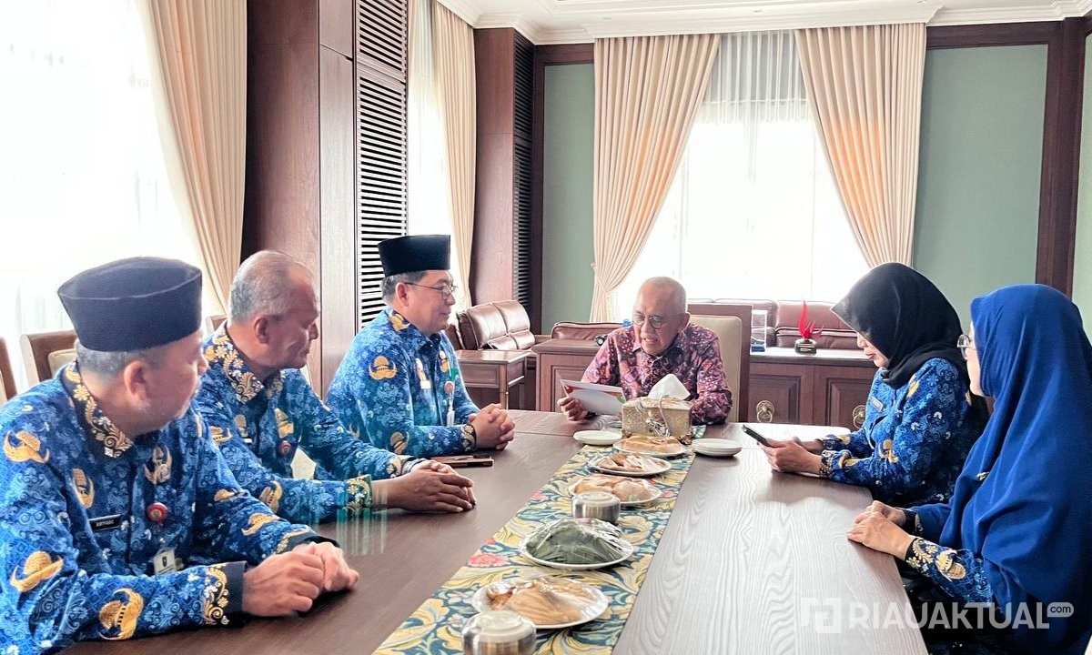 Usai Syamsuar, Pemprov Riau Gelar Anjangsana ke Mantan Gubri Andi Rachman