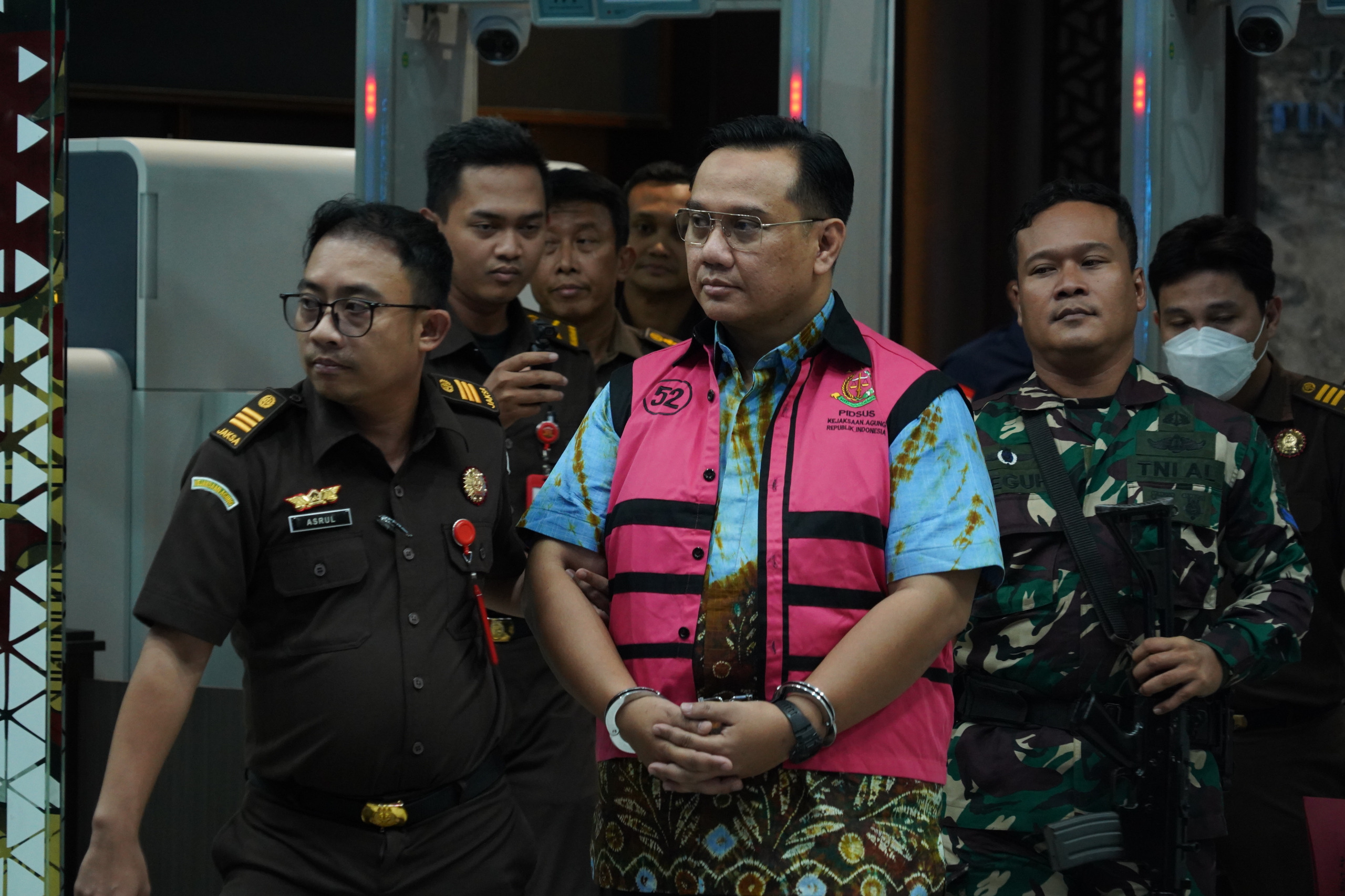 Kejagung Tahan Anggota Ombudsman RI Terkait Perintangan Kasus Ekspor CPO 2022