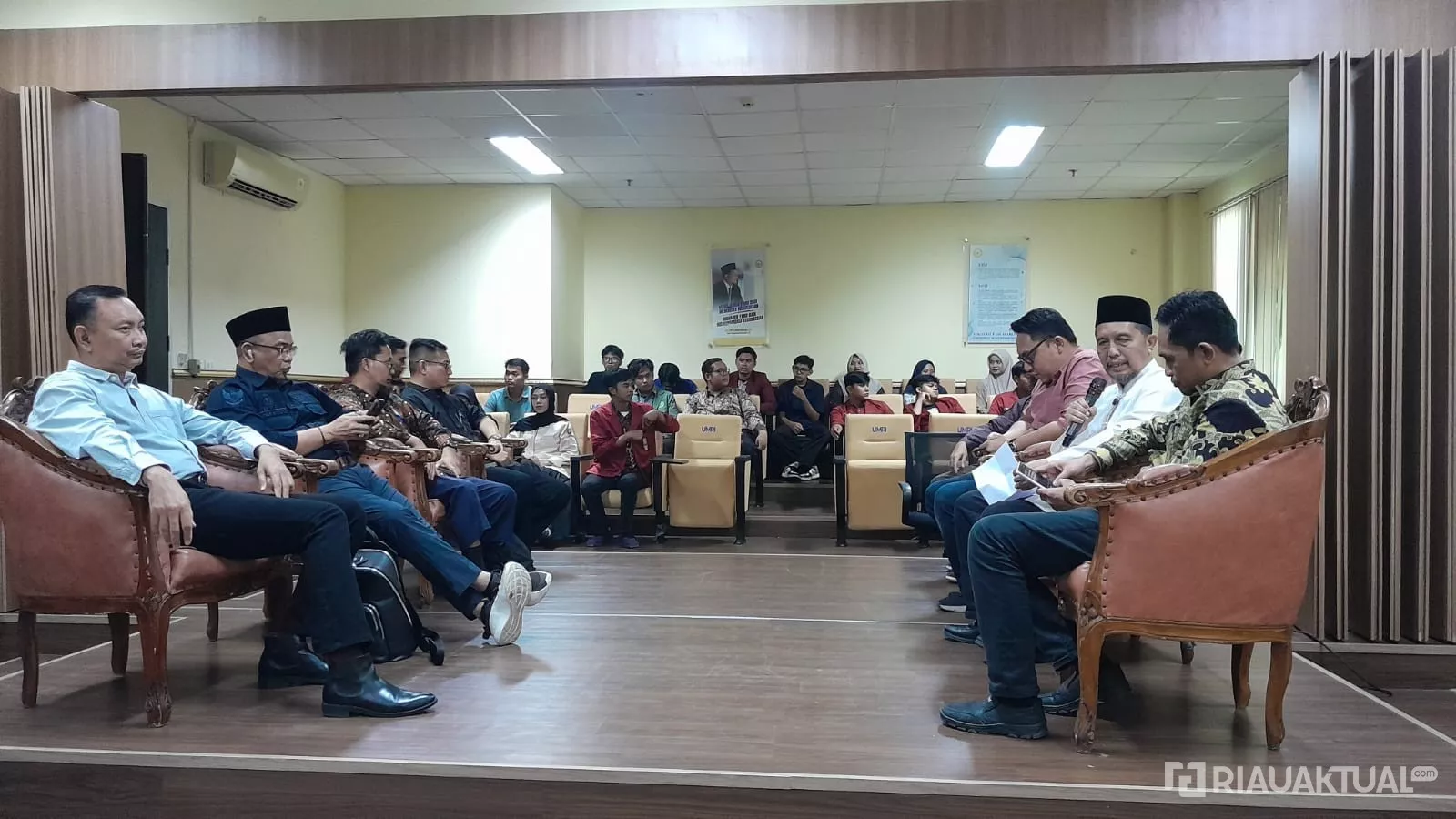 UMRI Bahas Pajak Air Permukaan, Rektor: Riau Kaya SDA, Tapi Butuh Teknologi untuk Dongkrak PAD