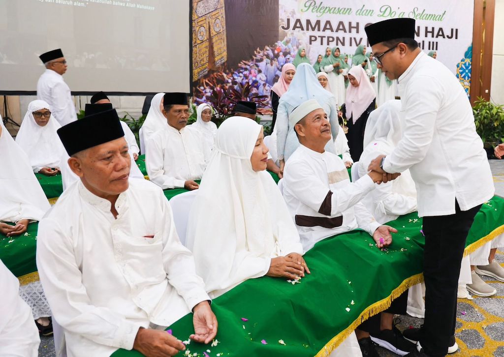 PTPN IV Regional III Lepas 68 Jemaah Haji, Gelar Tepung Tawar dan Doa Bersama