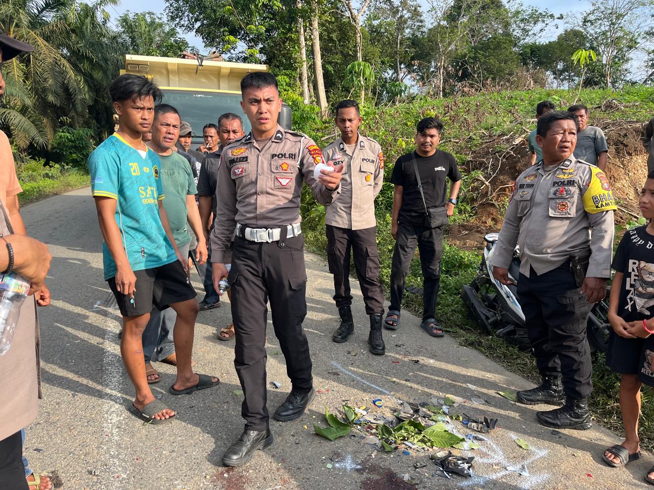Kecelakaan Beruntun di Kuansing, Pelajar Tewas di Tempat
