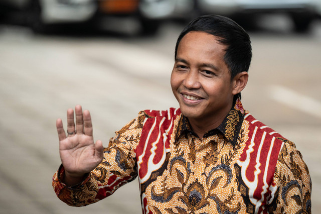 KPK Buka Peluang Periksa Menhut Raja Juli Antoni Terkait Kasus Bupati Kuansing