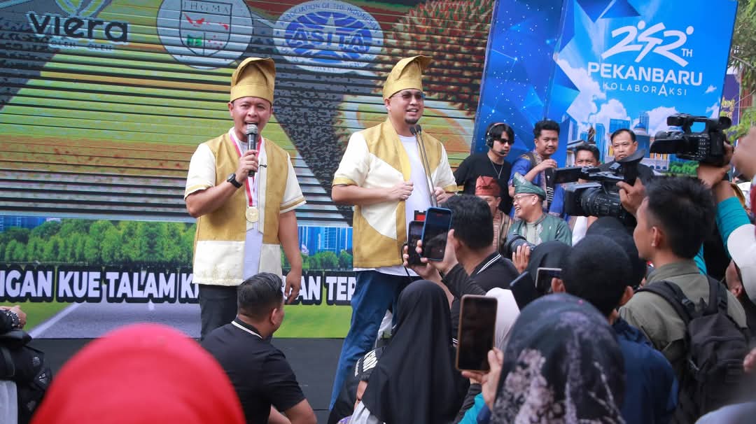 Talam Durian Pekanbaru Pecahkan MURI: Dari Rekor Menuju Pasar, dari Festival Menuju Kesejahteraan UMKM