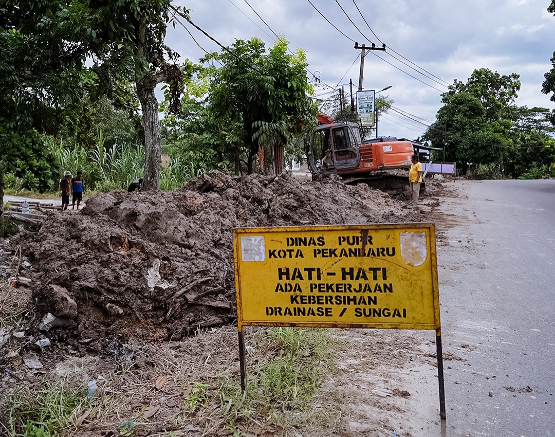 Waspadai Banjir, Pemko Pekanbaru Optimalkan Normalisasi Drainase - Anak Sungai