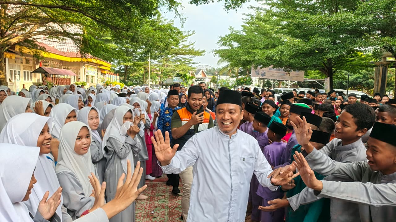 KPA dan Dinkes Pekanbaru Luncurkan Goes to School, Edukasi Pencegahan HIV/AIDS bagi Siswa SMP