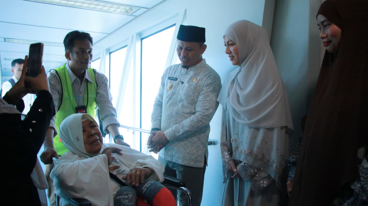 Wako Agung Sambut Langsung Kedatangan Rombongan Jemaah Haji Pekanbaru