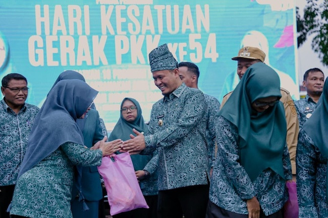 Pertama di Indonesia, Wako Agung Buat Terobosan Layanan Pajak di Pekanbaru Door to Door