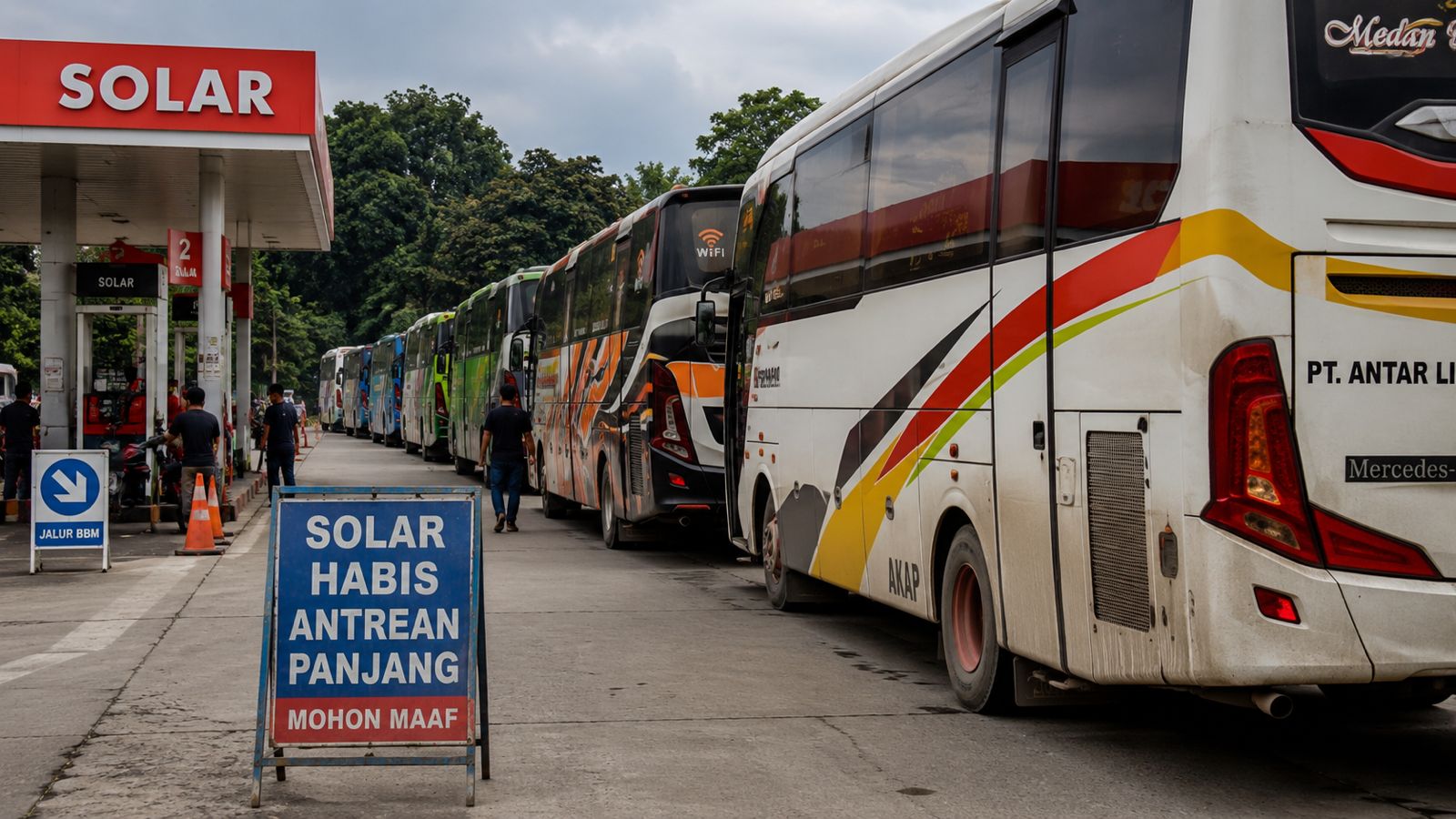 Viral Curhatan Sopir Bus soal Antrean Solar di Lintas Sumatera, Doanya Kini Minta BBM Lancar
