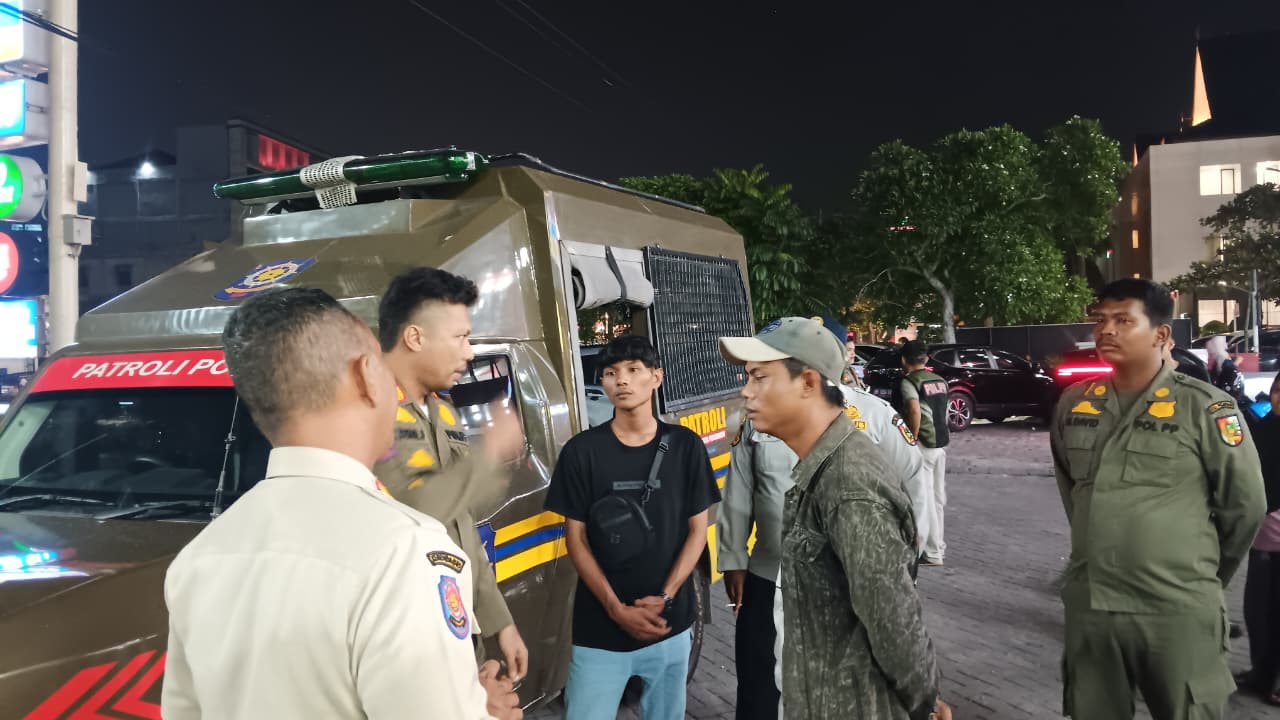 Nekat Minta Tarif Parkir Rp15 Ribu, Jukir di Sudirman Diamankan Dishub dan Pol PP Pekanbaru 