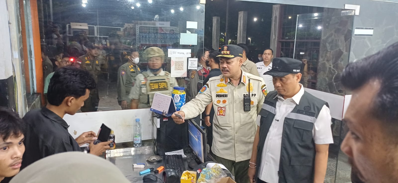 Wawako Pimpin Razia Pekat di Pekanbaru, 28 Orang Terjaring di Hotel dan Hiburan Malam