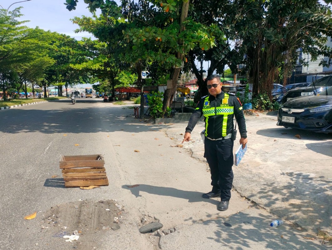 Pemotor Tewas di Tempat Usai Tabrak Truk Tangki di Pekanbaru