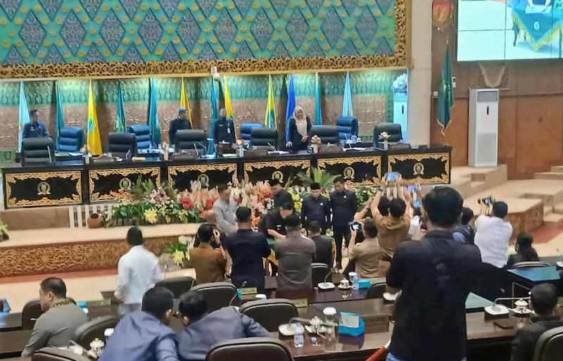APBD-P Riau 2026 Disahkan Rp8,37 Triliun, DPRD Soroti Efisiensi dan PAD