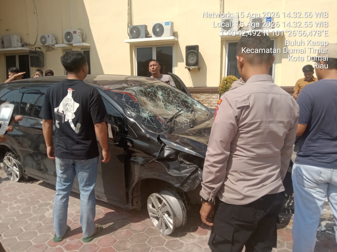 Diduga Kabur Usai Mencuri, Avanza Dirusak Warga hingga Masuk Mapolres Dumai