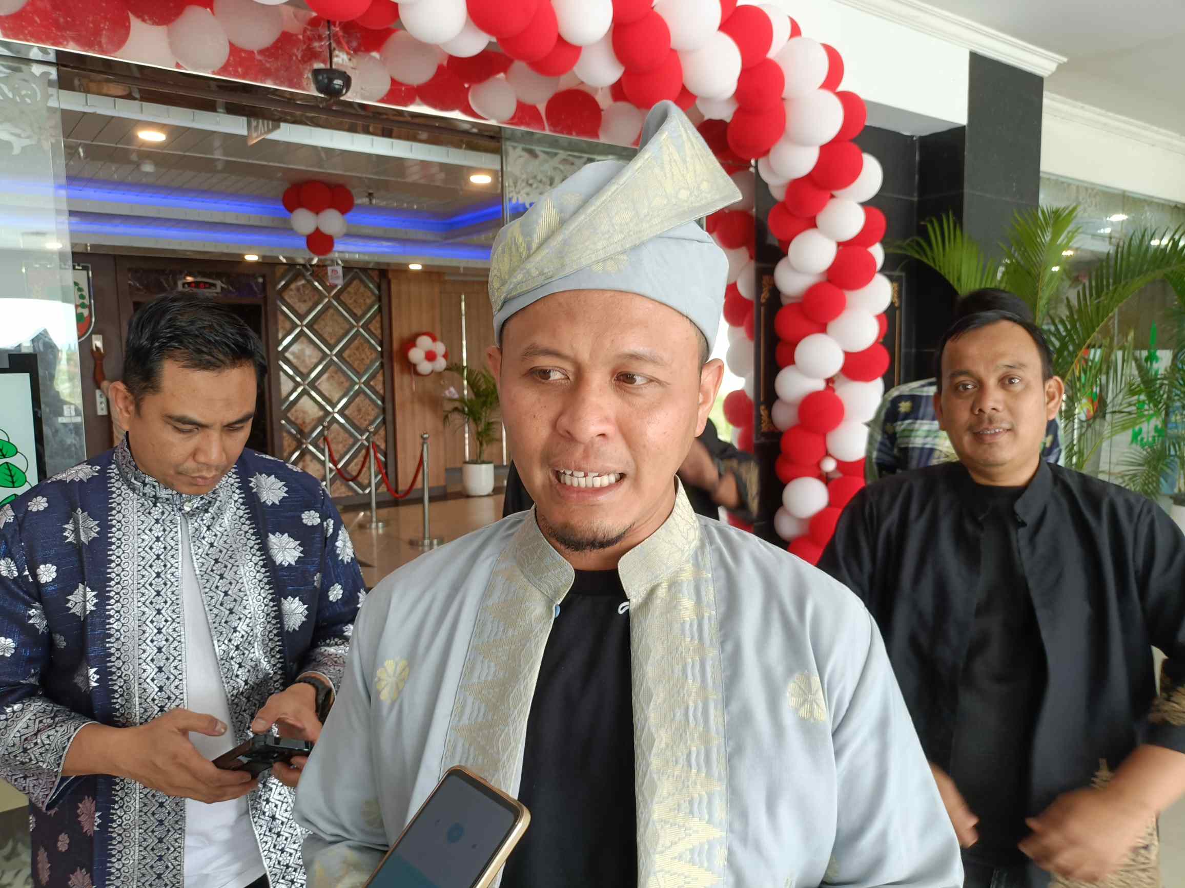 Hampir Seribu Ketua RT-RW dari 7 Kecamatan di Pekanbaru Sudah Dilantik, 2 Lokasi Disiapkan Untuk Retreat 