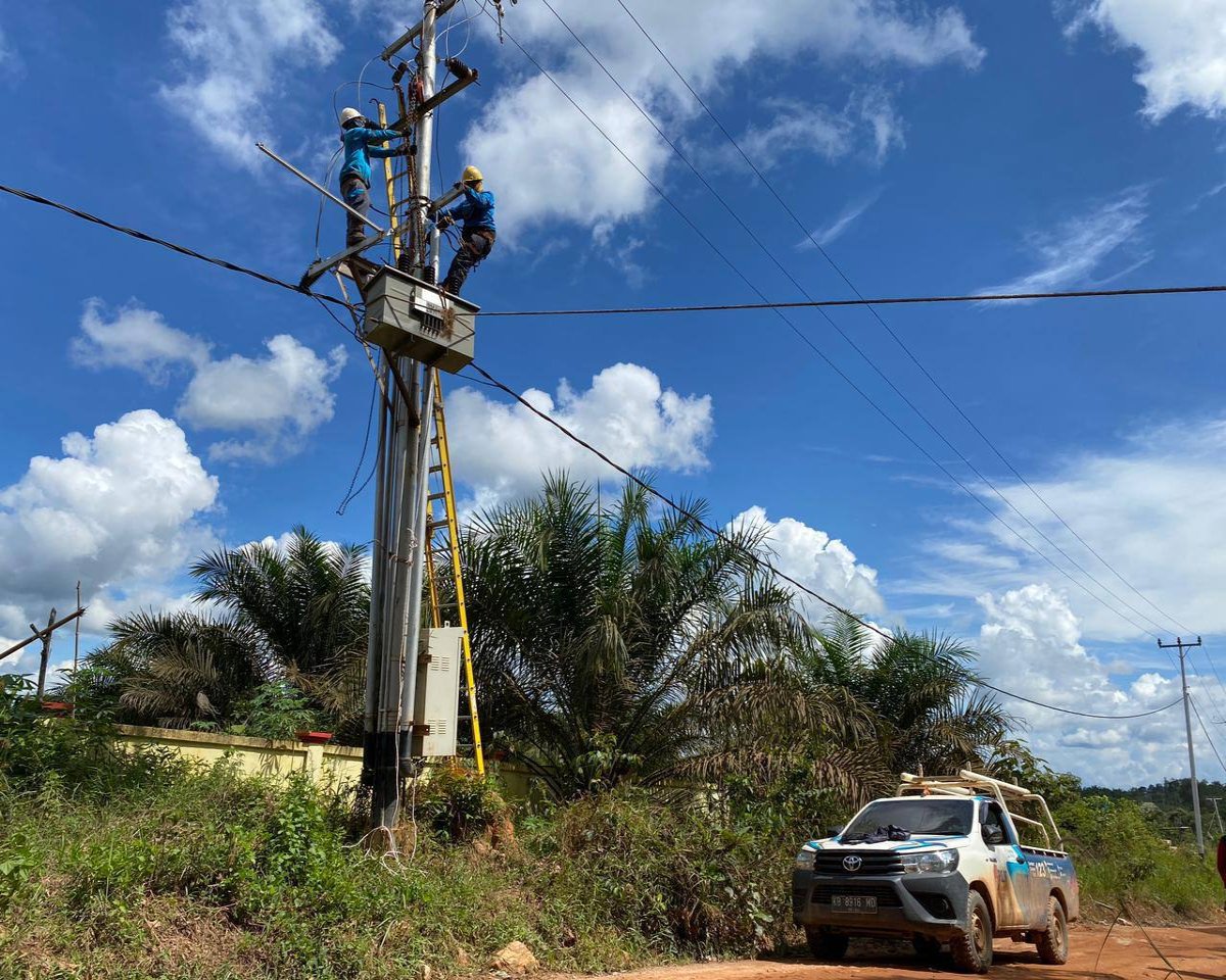Pemprov Riau dan PLN Percepat Listrik Perdesaan di 102 Desa