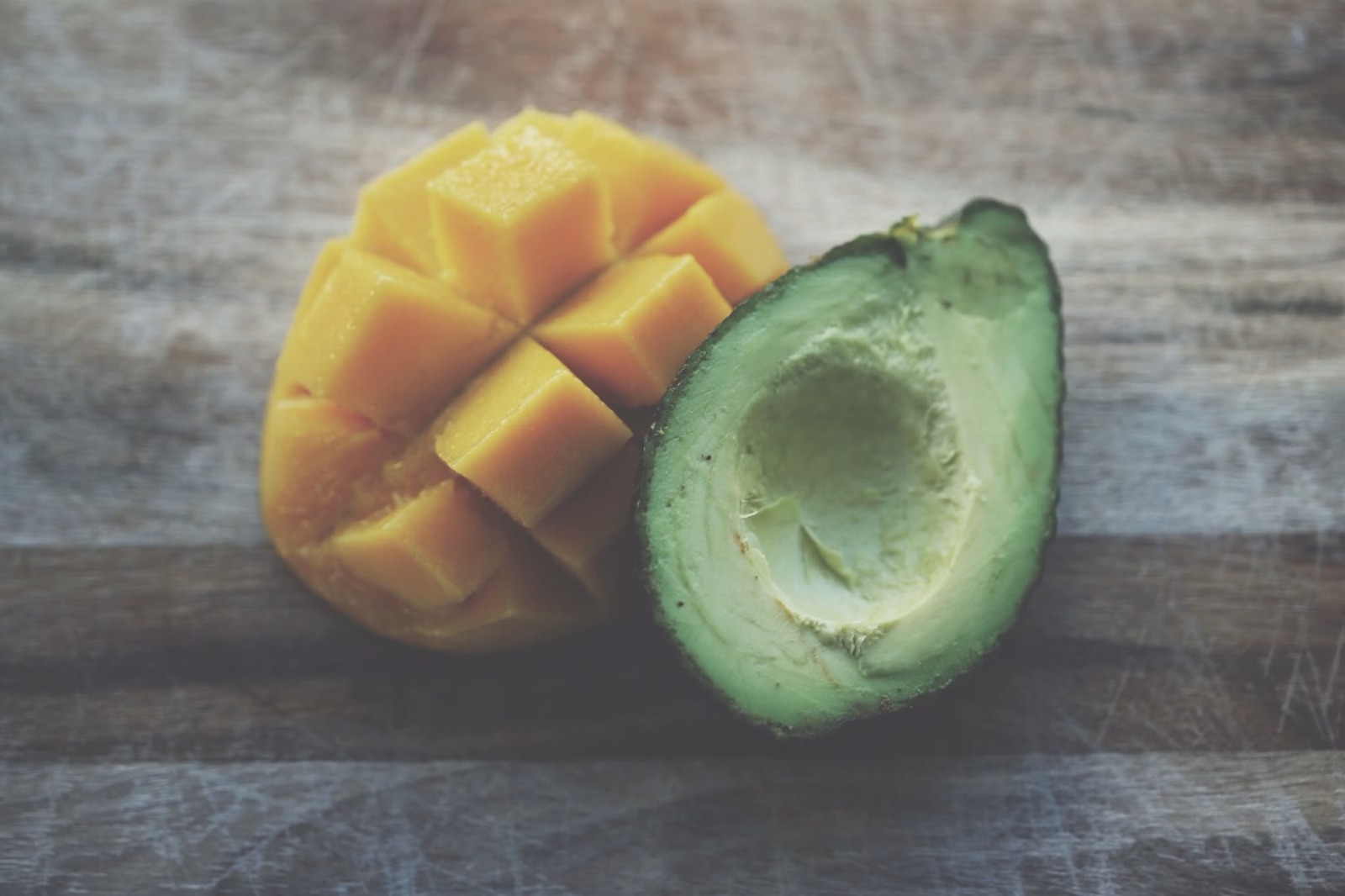 Alpukat vs Mangga, Mana Terbaik untuk Diet dan Kesehatan?