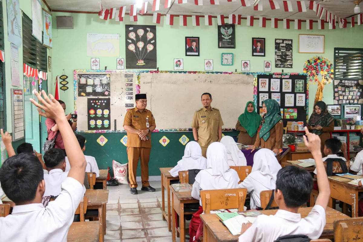 Disdik Pekanbaru Masih Pertimbangkan Liburkan Sekolah Imbas Kabut Asap