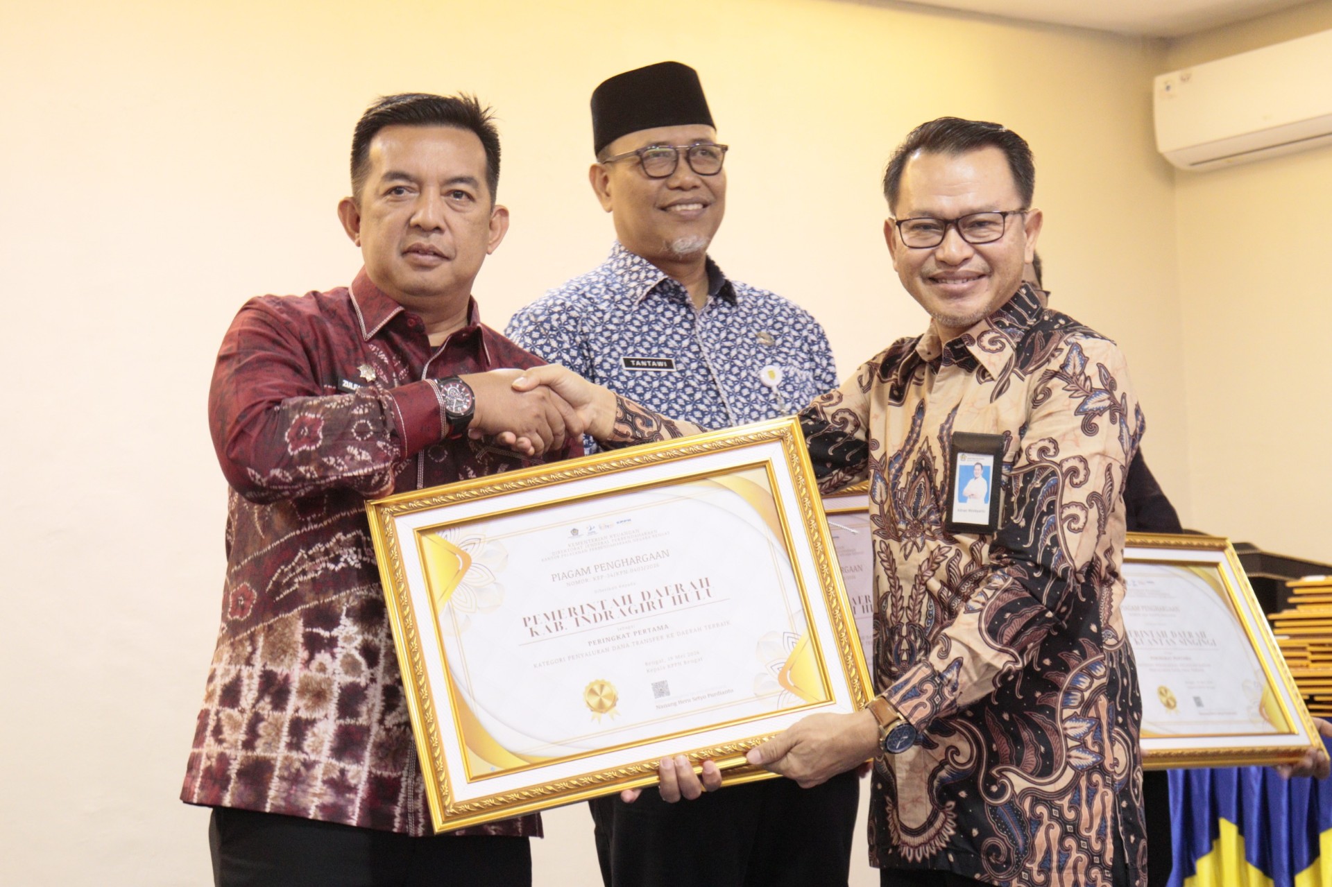 Pemkab Inhu Raih Peringkat Pertama Penyaluran Dana TKD Terbaik 2025