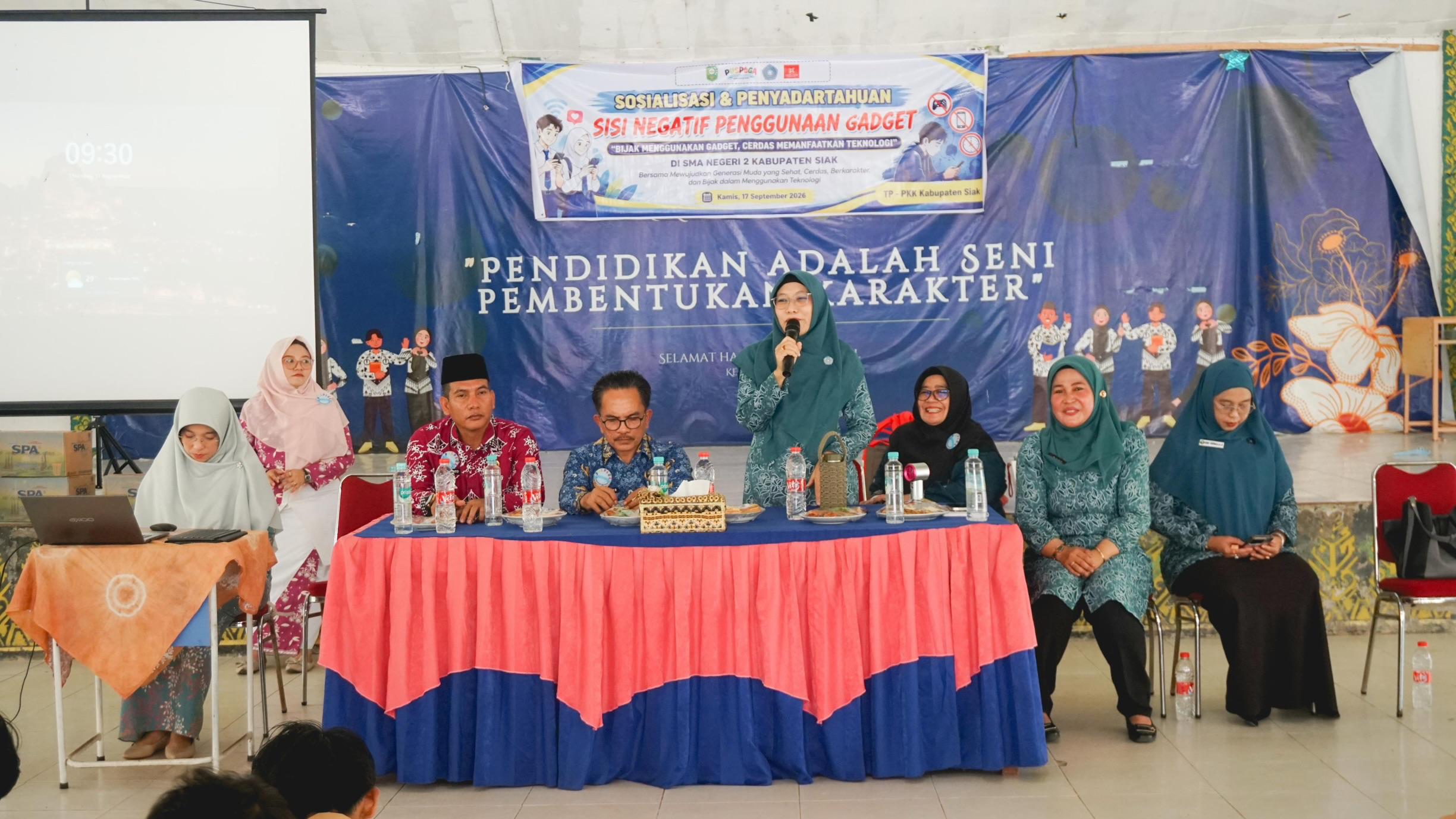 Dinsos PPPA Siak Ingatkan Pelajar Bijak Gunakan Gadget: Saring Sebelum Sharing