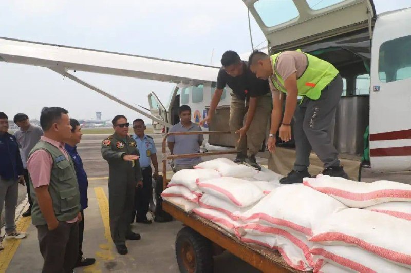 Hari Ini Tiga Ton Garam Disemai pada Tujuh Daerah di Riau
