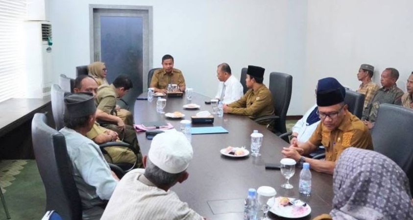 Audiensi dengan Tokoh Masyarakat dan Pemuda Salo, Bupati Kampar Bahas Pembangunan Daerah