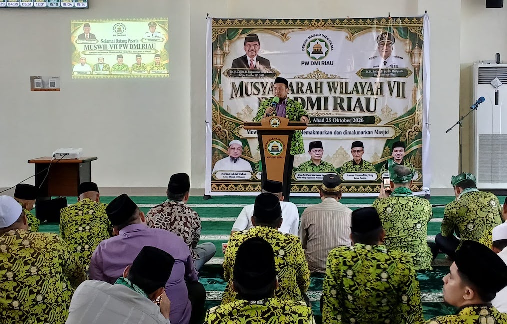 Buka Muswil VII DMI Riau, Riza Asnawi Tekankan Peran Masjid Jaga Persatuan