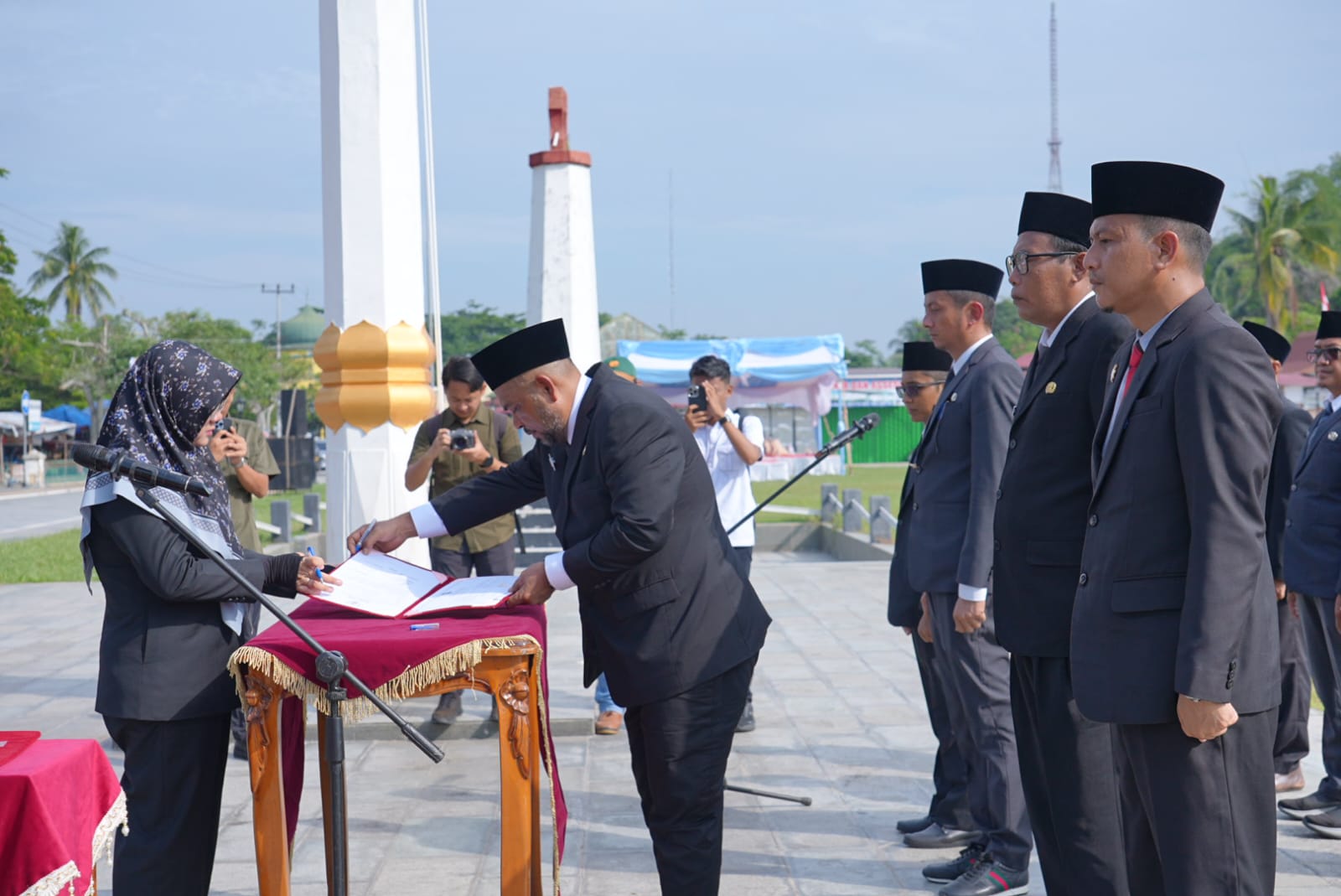 Era Baru Birokrasi, Empat Putra Daerah Dilantik Jadi Kadis di Depan Istana Siak
