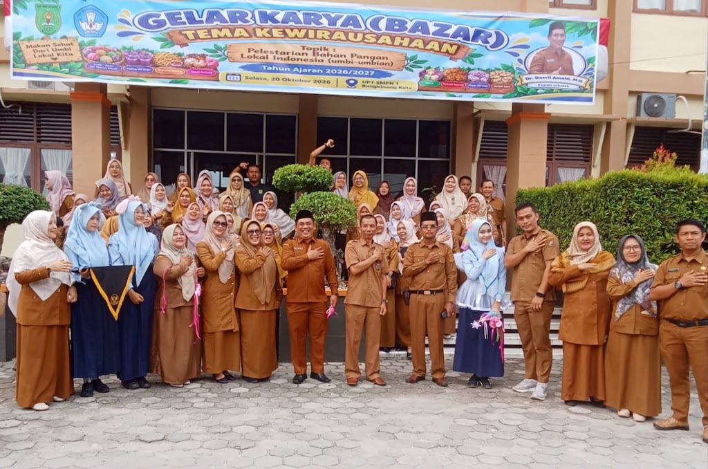 SMPN 1 Bangkinang Kota Gelar Bazar Kewirausahaan, Olah Umbi-umbian Jadi Produk Bernilai Jual