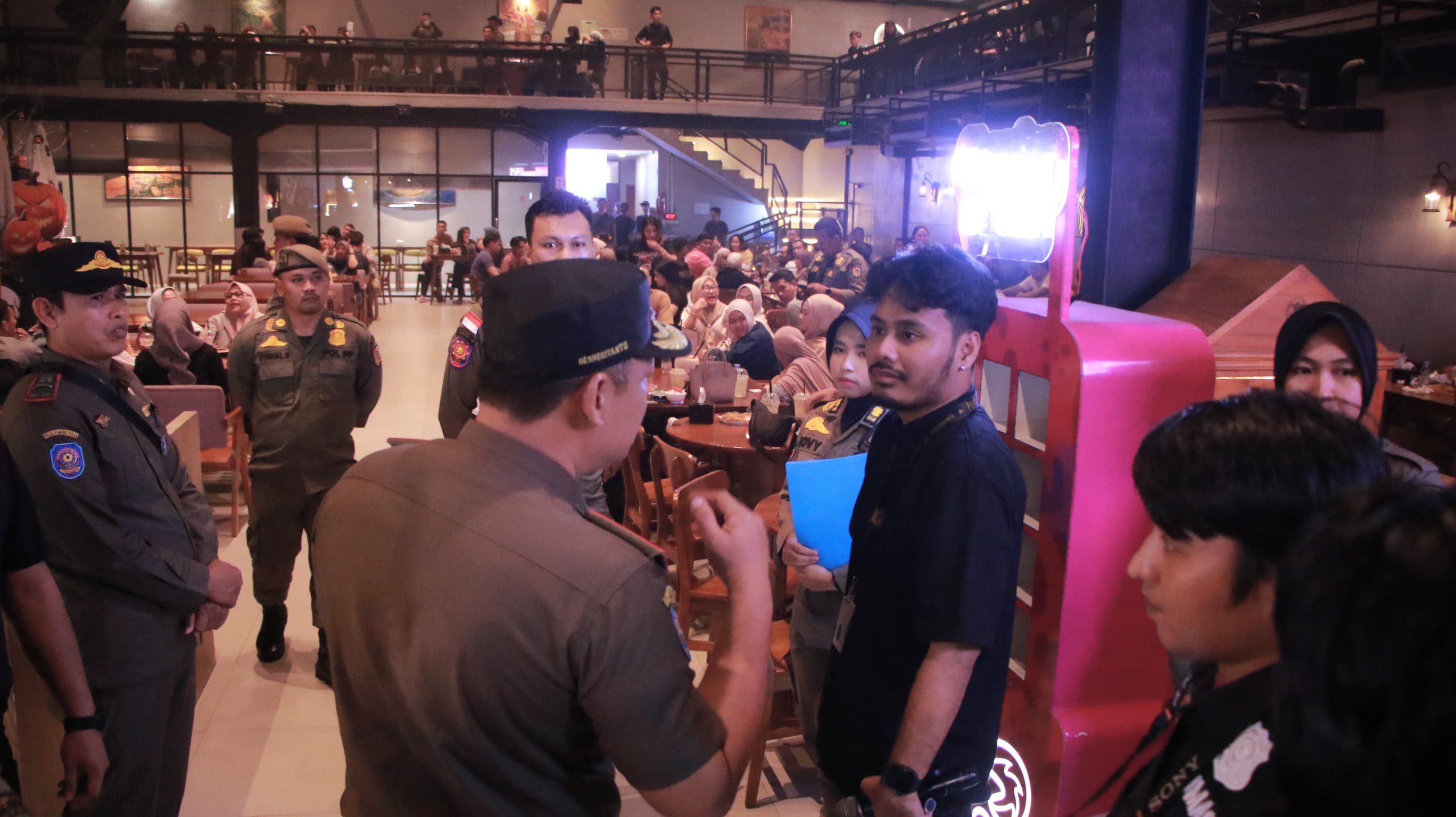 Manajemen Kafe Laksamana Muda Beri Keterangan soal Video Viral, Bantah Gelar Pesta LGBT