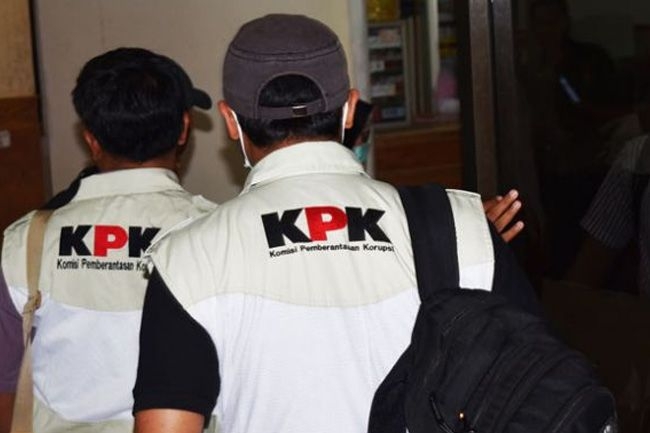 Bupati Kuansing Suhardiman Amby Dikabarkan Diperiksa KPK, Rumah Dinas Sekda Dijaga Ketat 