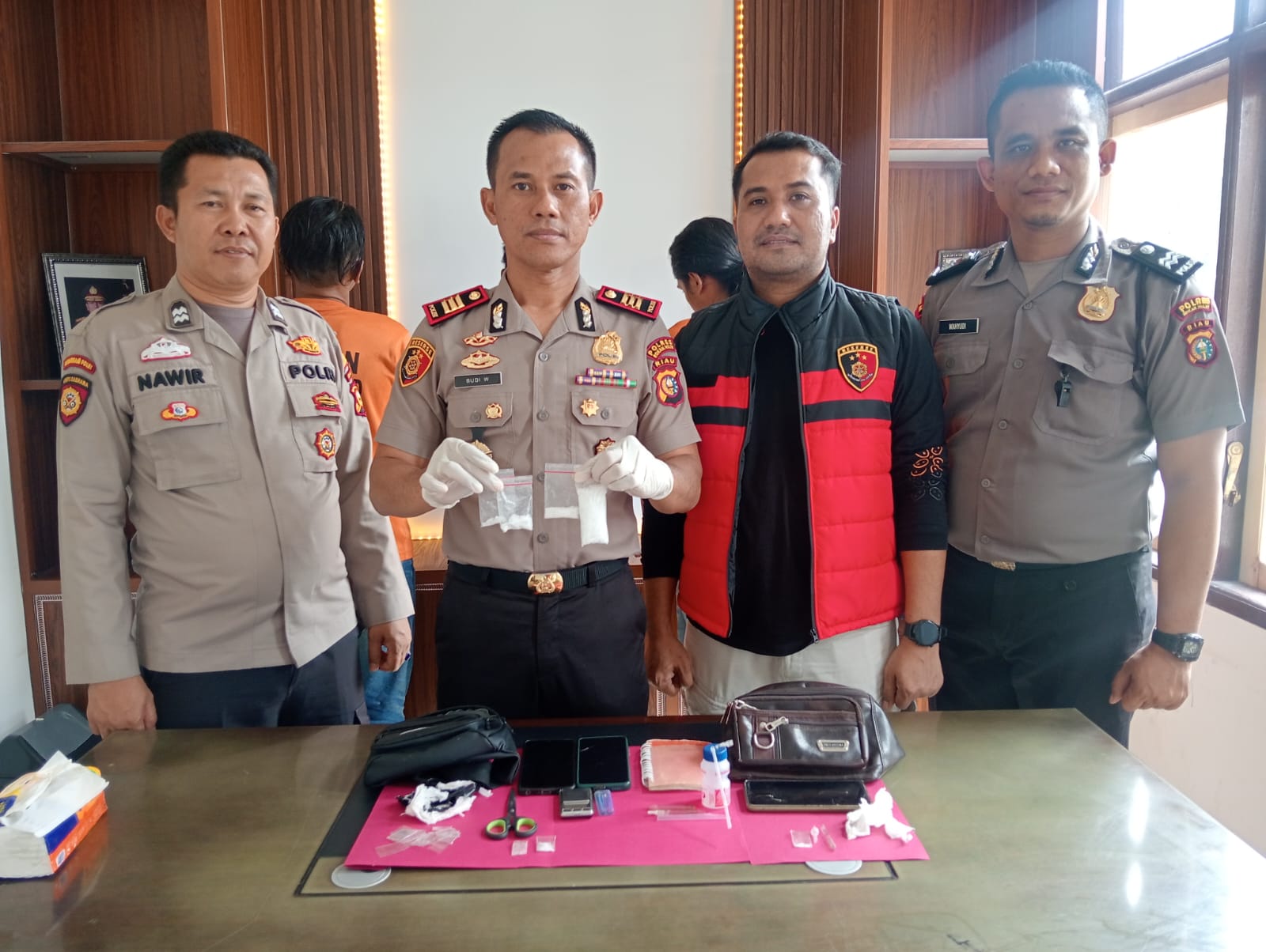 Polsek Pujud Tangkap 3 Pria di Rohil, Sabu 40 Gram Disita