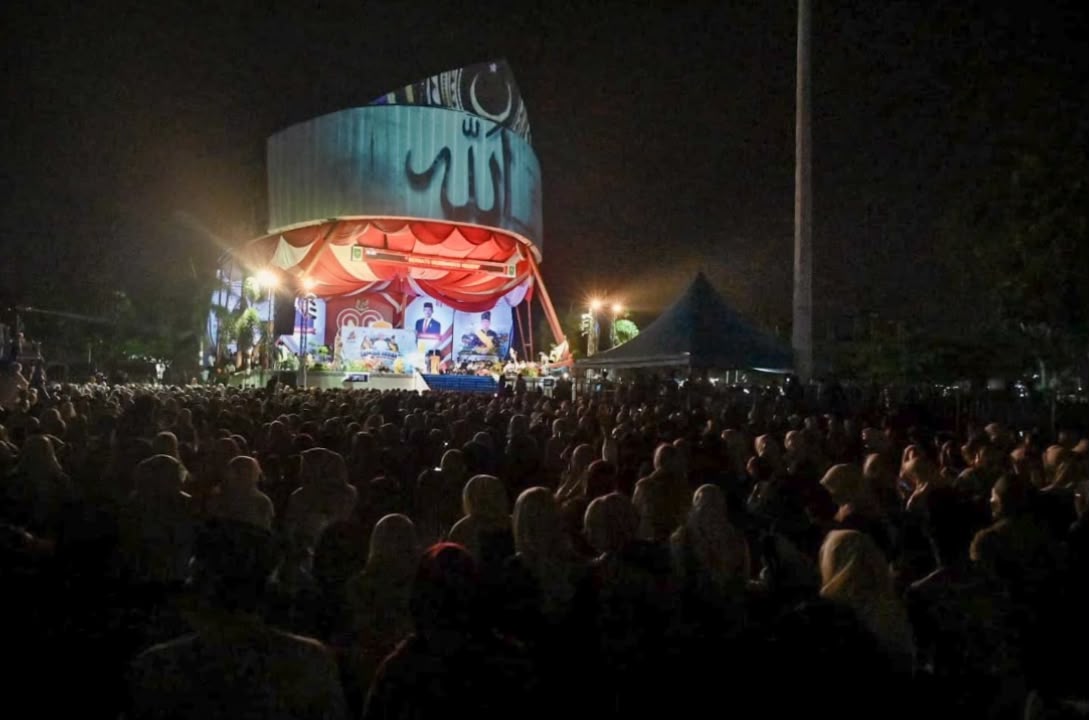 Habib Husein Ja'far Hipnotis Ribuan Jamaah di Hari Jadi ke-514 Bengkalis, Angkat Tema FOMO dan Akhirat