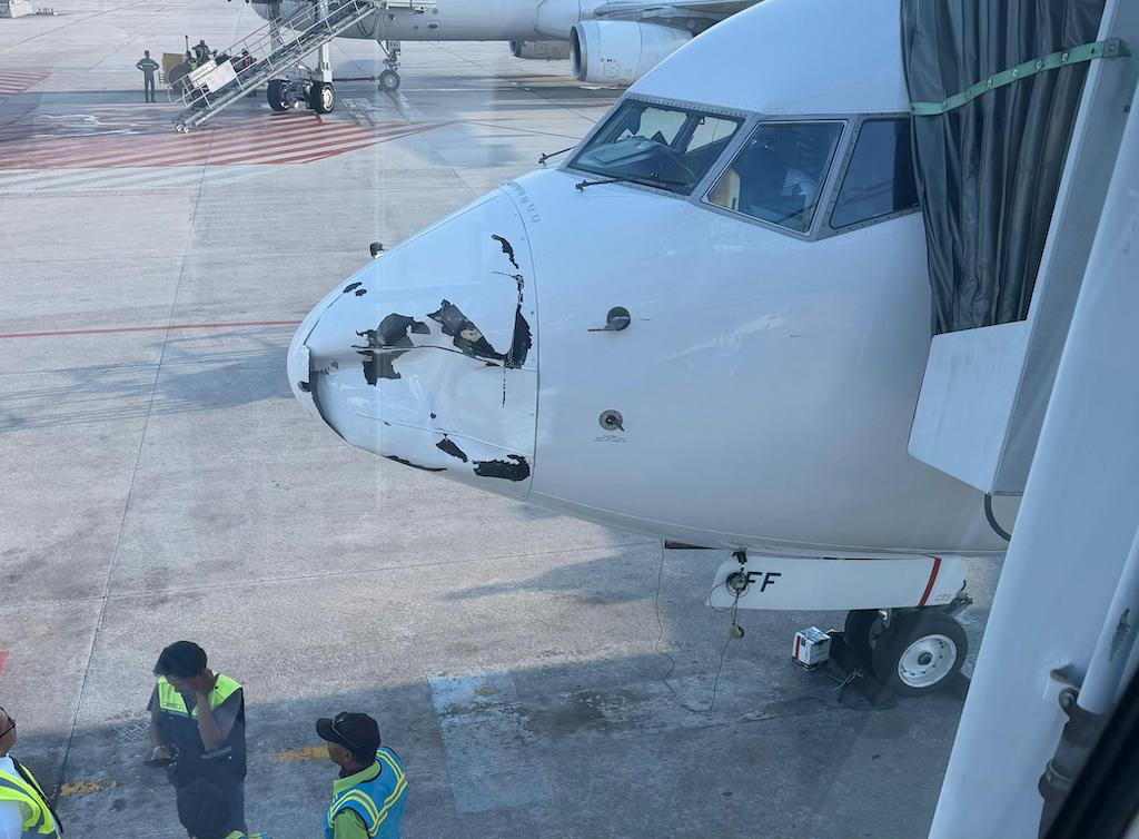 Hidung Pesawat Garuda Rusak Usai Mendarat di Pekanbaru