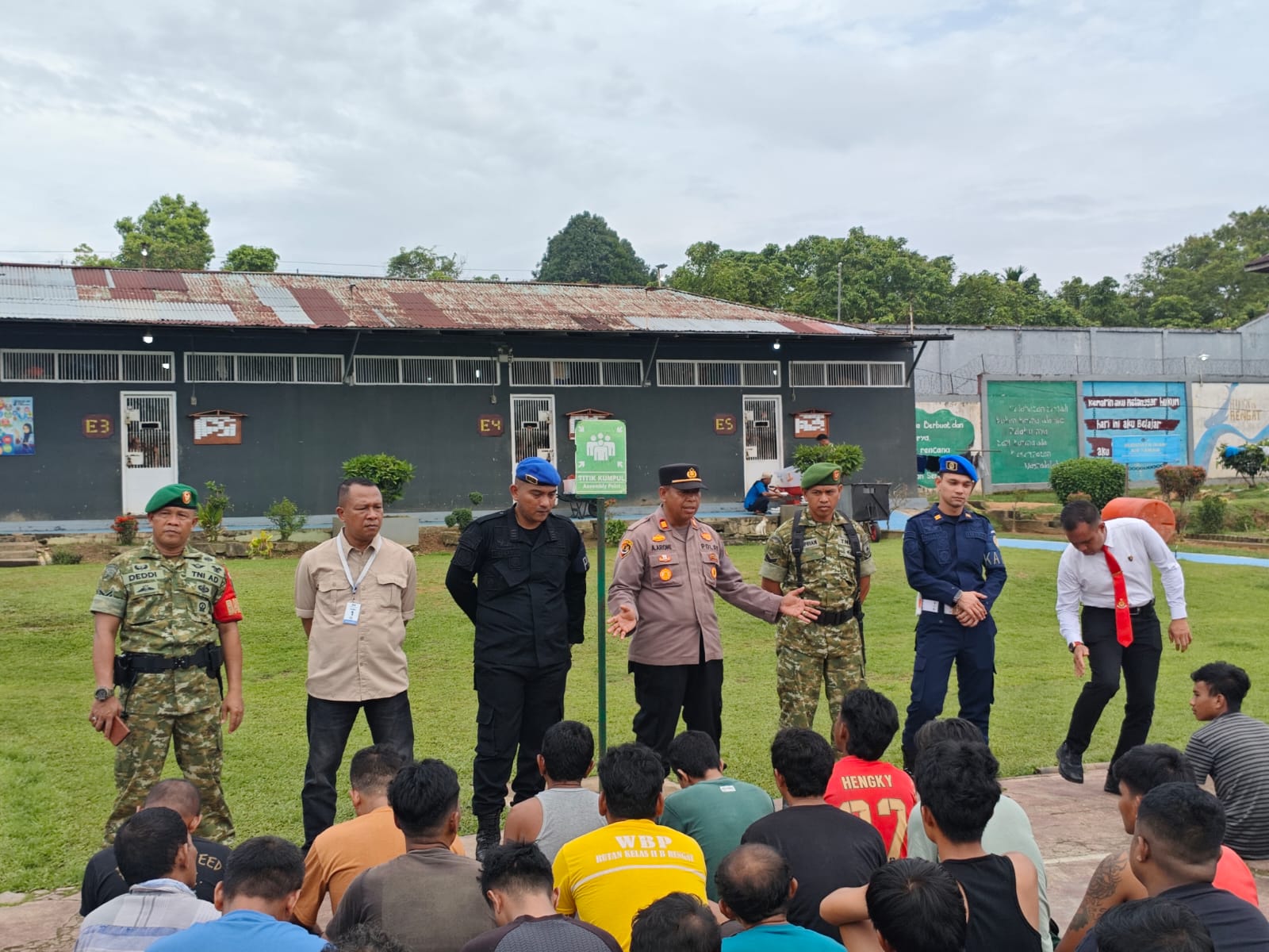 Rutan Rengat Deklarasi Perang terhadap Handphone Ilegal, Narkoba dan Penipuan
