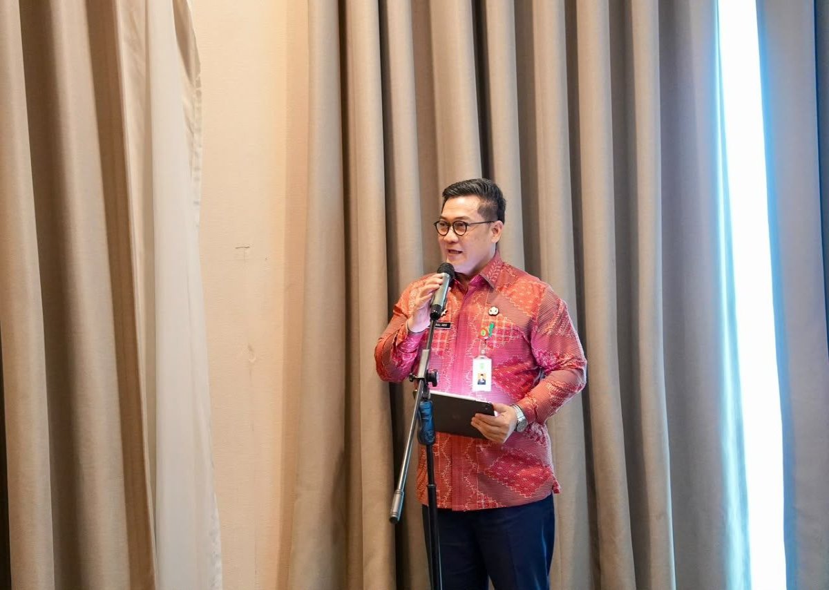 Sekda Riau Paparkan Pentingnya Digitalisasi Daerah pada Ajang ADLG Award