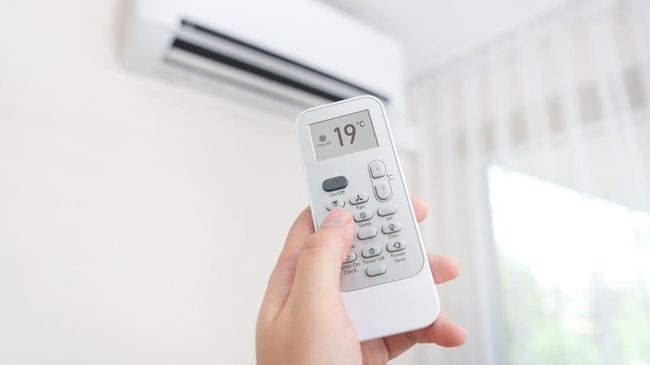 Apa Penyebab Tubuh Pegal Saat di Ruangan Ber-AC? Ini Kata Dokter